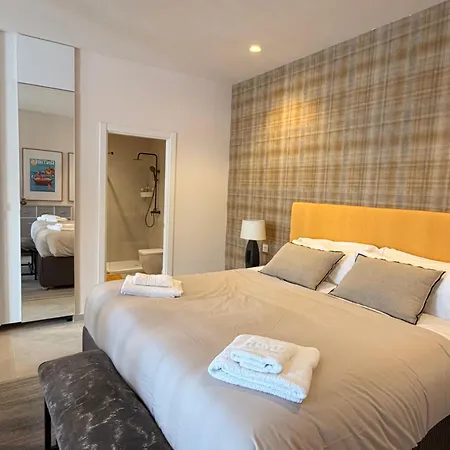 Newly Renovated With Swimming Pool * Estepona