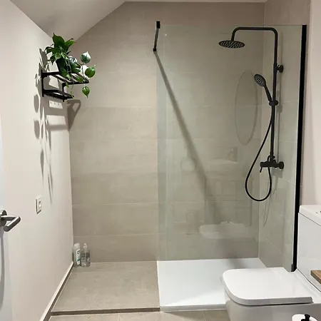 Newly Renovated With Swimming Pool Estepona
