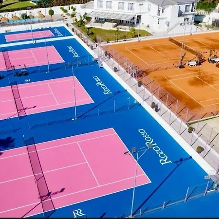 Newly Renovated With Swimming Pool *