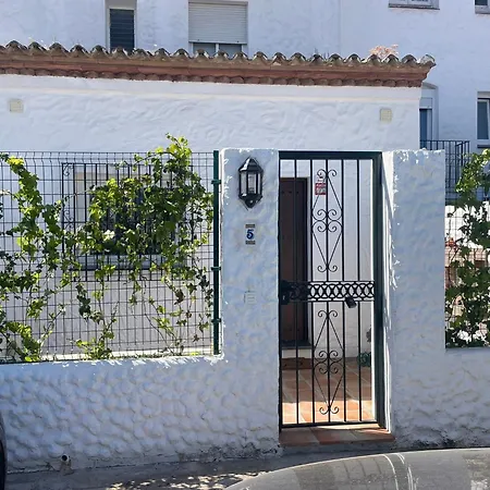 Newly Renovated With Swimming Pool Apartman Estepona